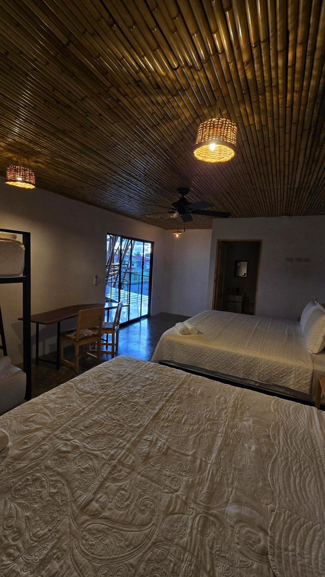 Bonding Coffee Roaster Cafe & Hotel Quepos Exterior foto