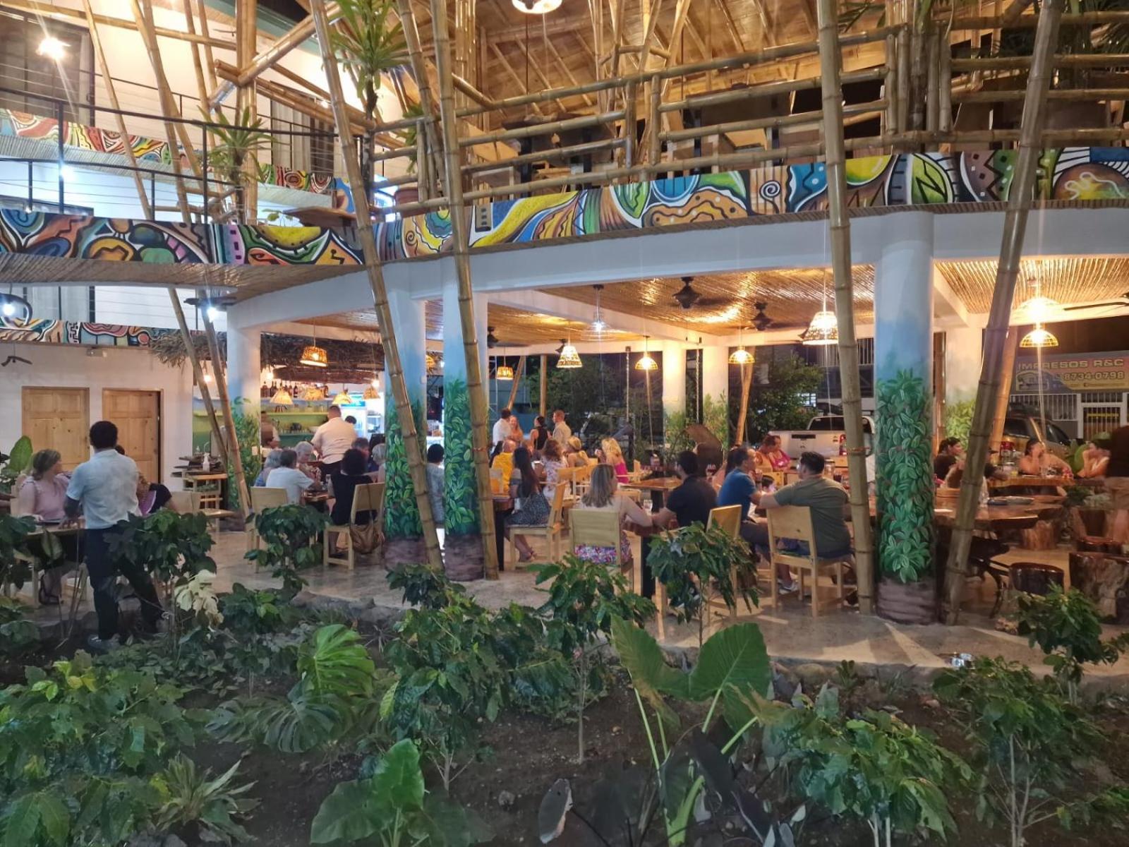 Bonding Coffee Roaster Cafe & Hotel Quepos Exterior foto