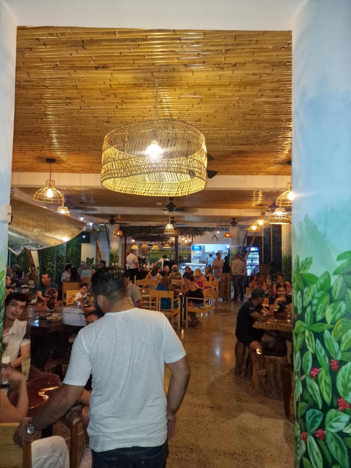 Bonding Coffee Roaster Cafe & Hotel Quepos Exterior foto