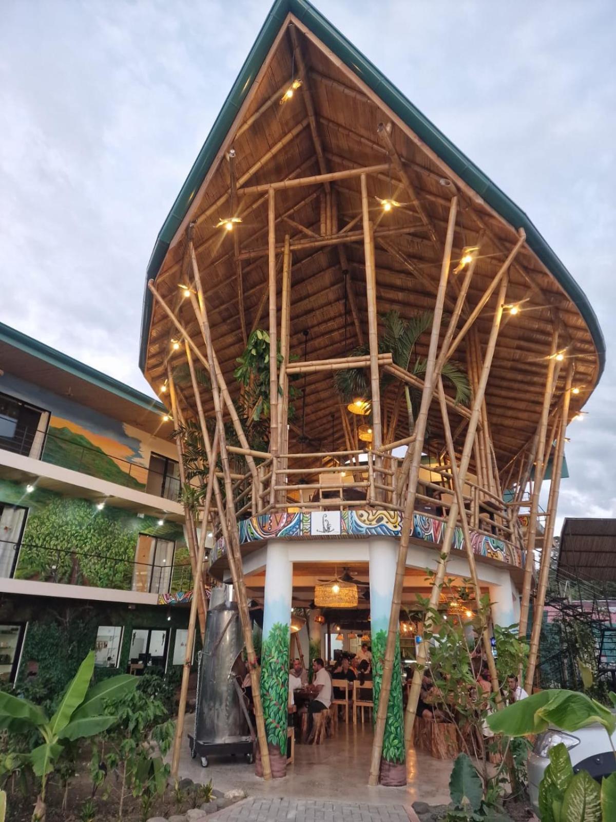 Bonding Coffee Roaster Cafe & Hotel Quepos Exterior foto